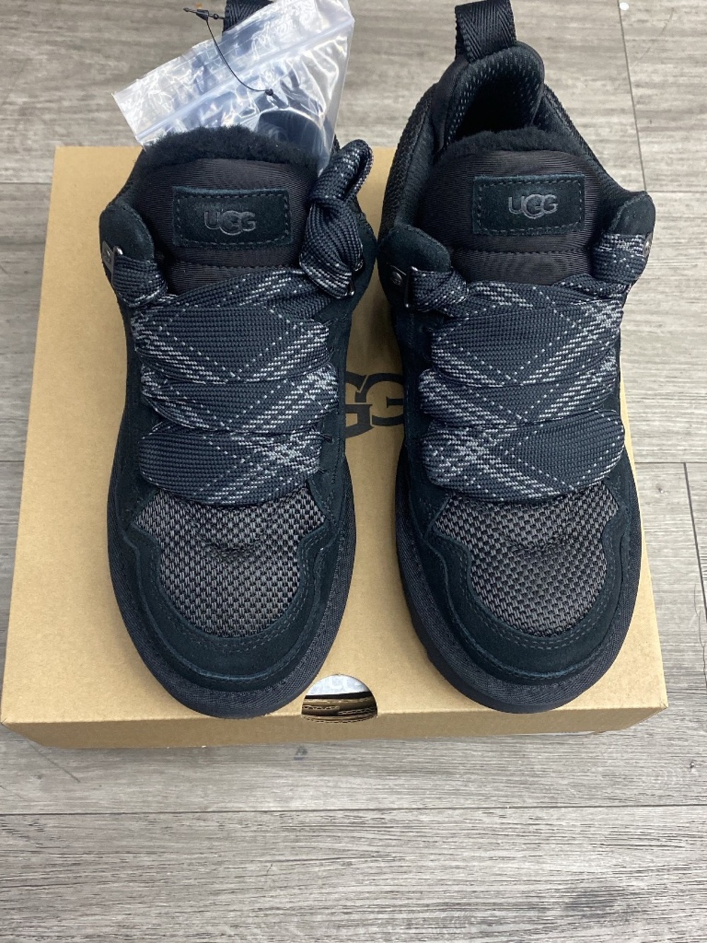 Title: UGG Women’s Lowmel Sneakers Black – Authentic Description: Authentic UGG